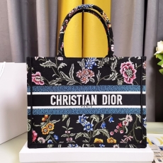 Dior Shopping Bags